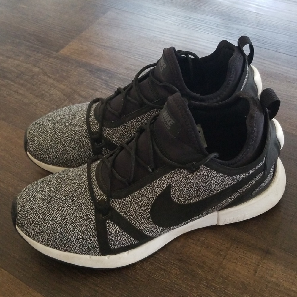 Nike Dual Racer Knit. Size 10.5 women